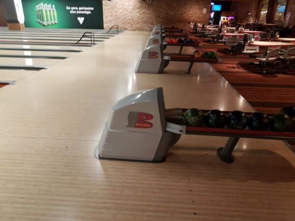 Brunswick GSX 2 lanes Bowling Available at Lithuanian